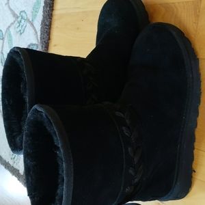 Beautiful braided UGG